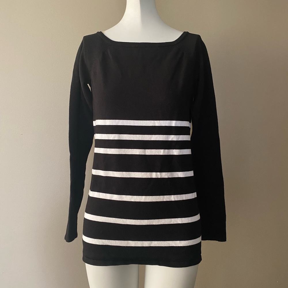 Smart Set Black & White Striped Sweater - Medium - Like New